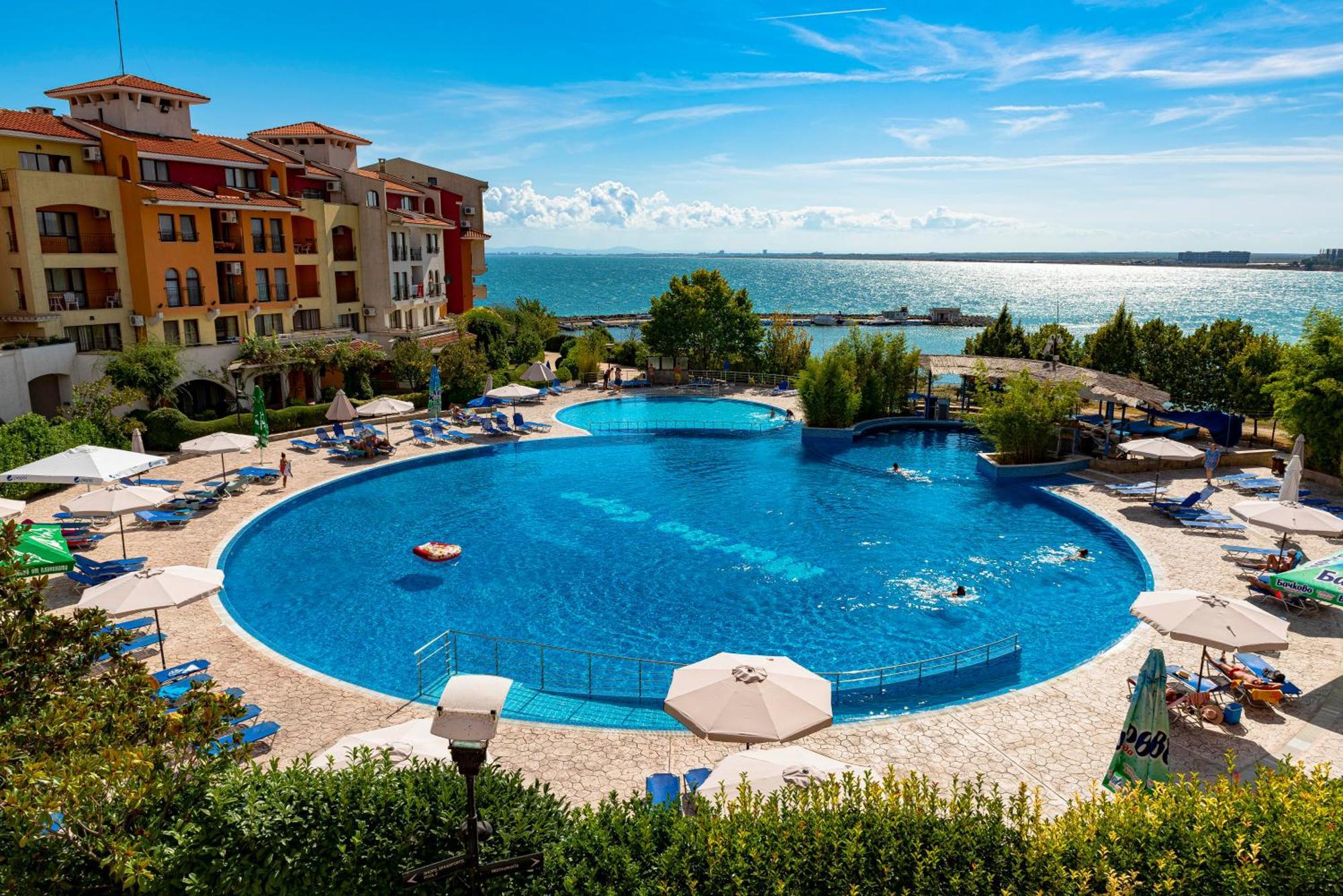 Menada Aheloy Apartments Экстерьер фото