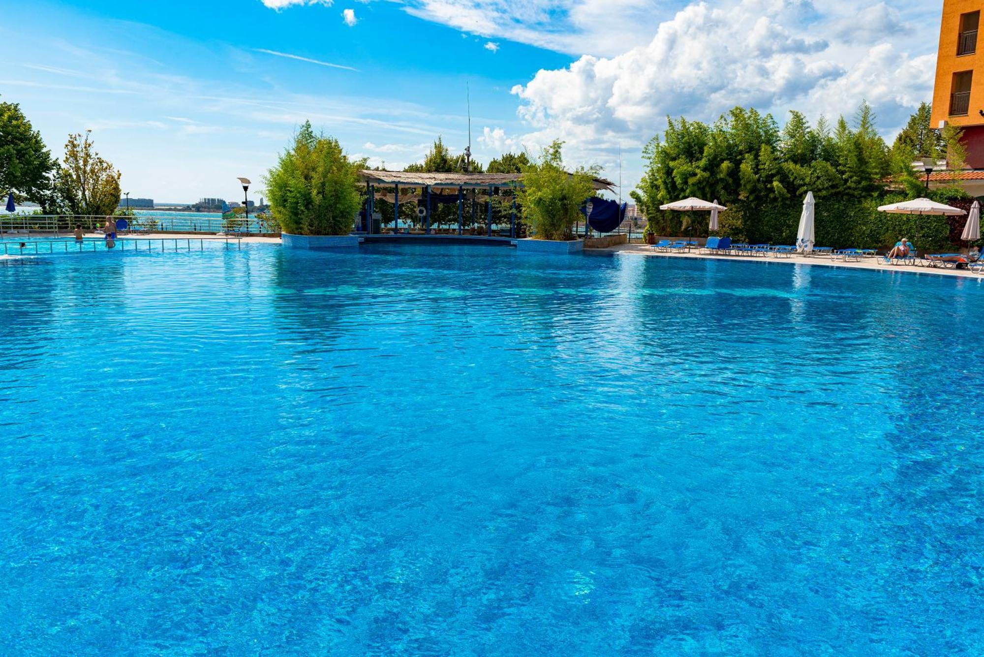 Menada Aheloy Apartments Экстерьер фото